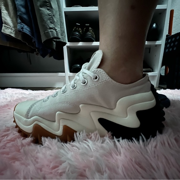 Converse - Picture 5 of 10